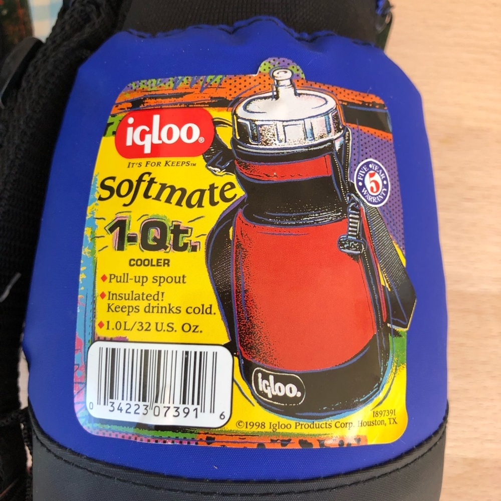 Igloo Set 2 New Vintage Insulated Retro Reusable Water Bottle Shoulder Strap‎ - Picture 11 of 12